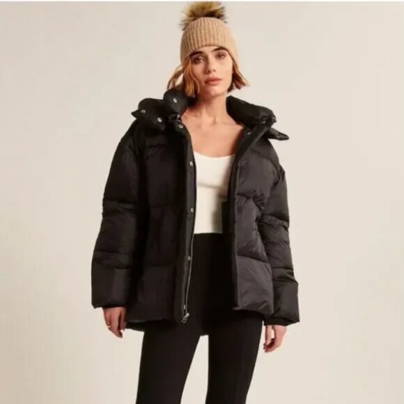 New with Tags NWT Abercrombie & Fitch Black Oversized Puffer Jacket Size Small - Picture 4 of 10